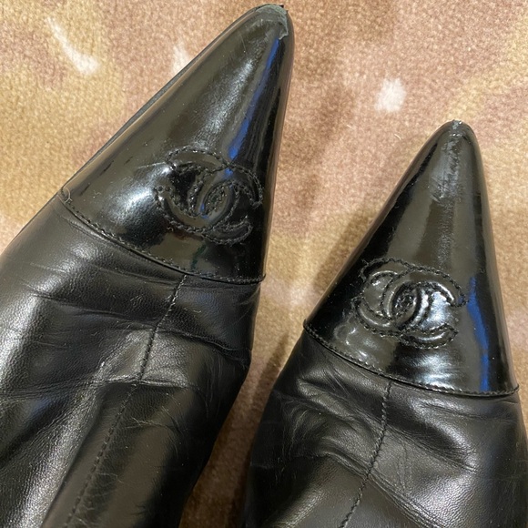 Chanel Ankle Boots Leather CC Cap Toe - Picture 3 of 4